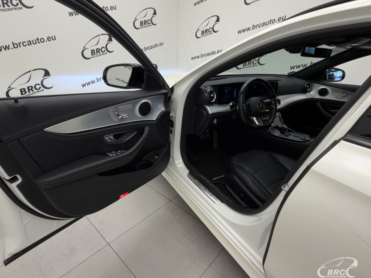 Mercedes-Benz E300 | 18