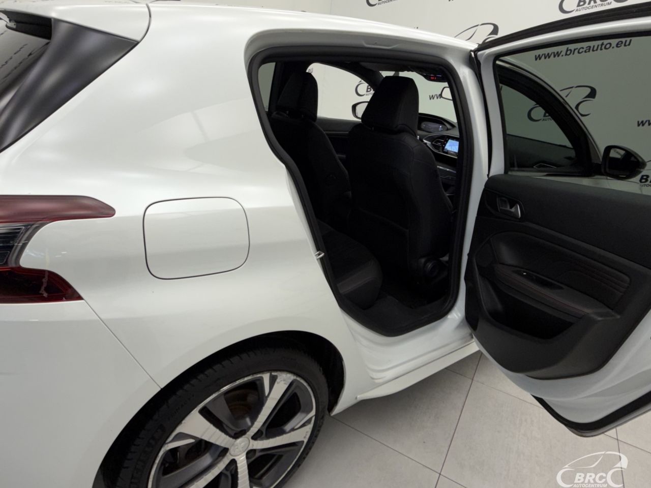 Peugeot 308 | 12