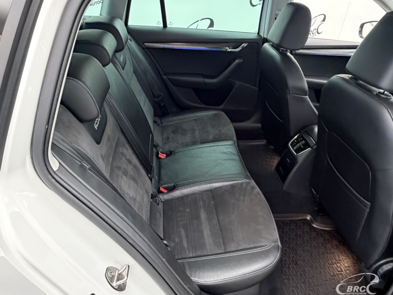 Skoda Octavia | 10