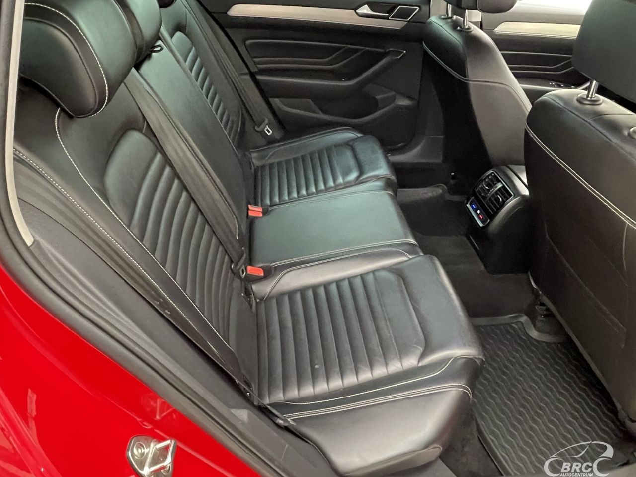 Volkswagen Passat | 12