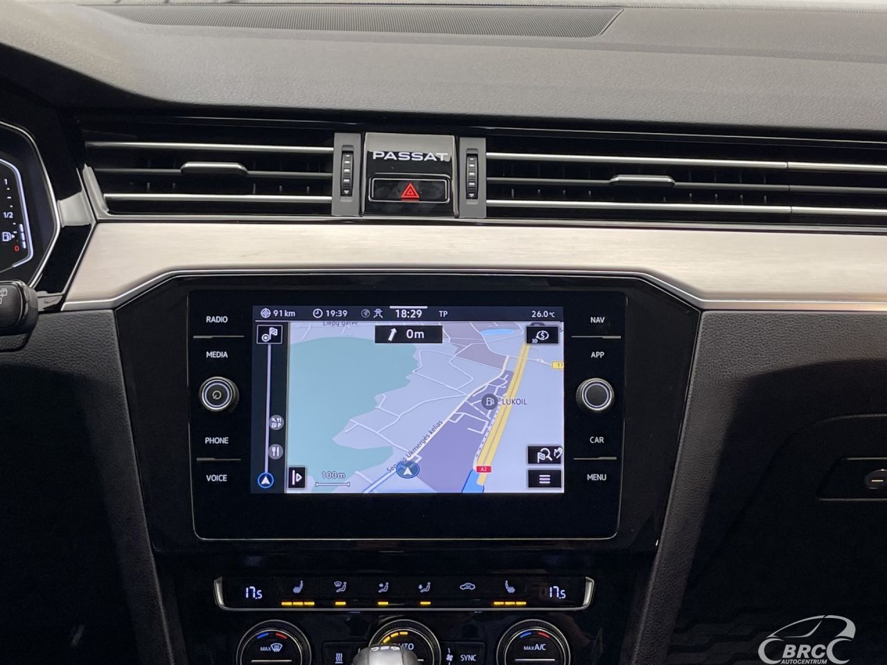 Volkswagen Passat | 18