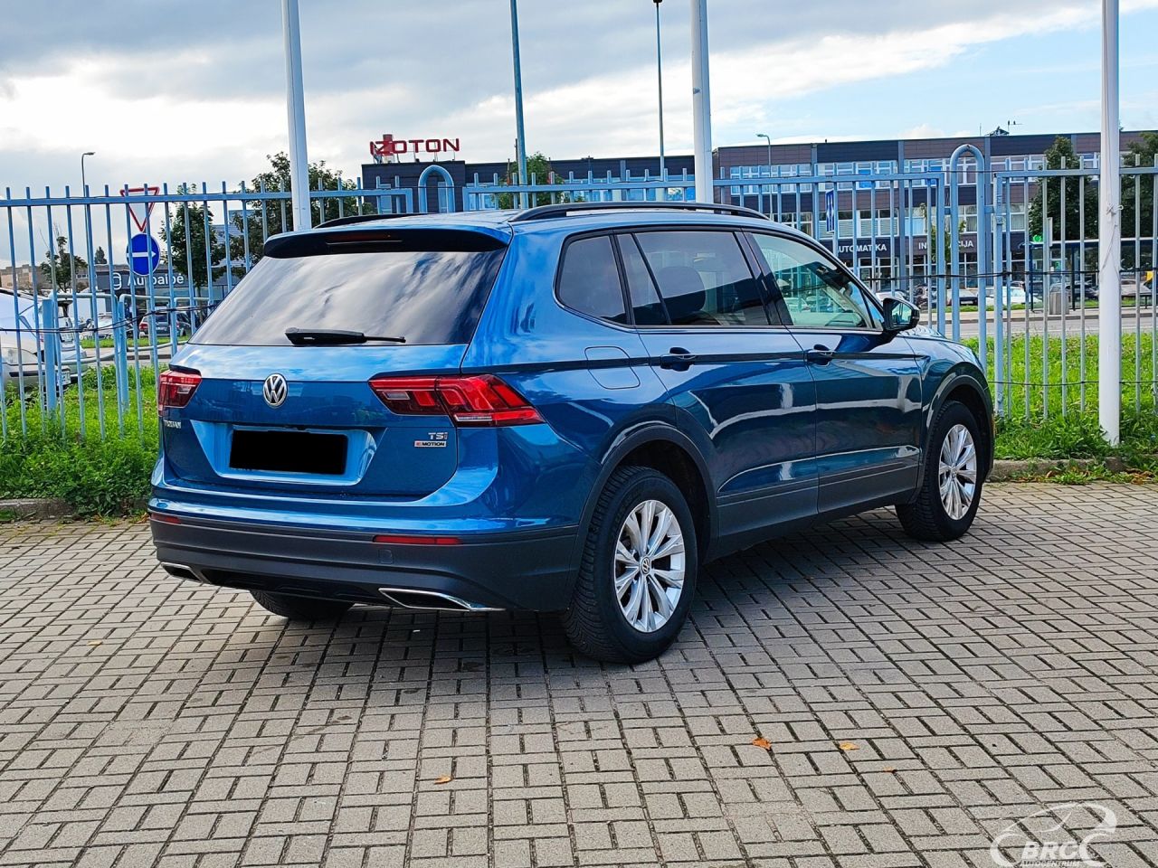 Volkswagen Tiguan | 1