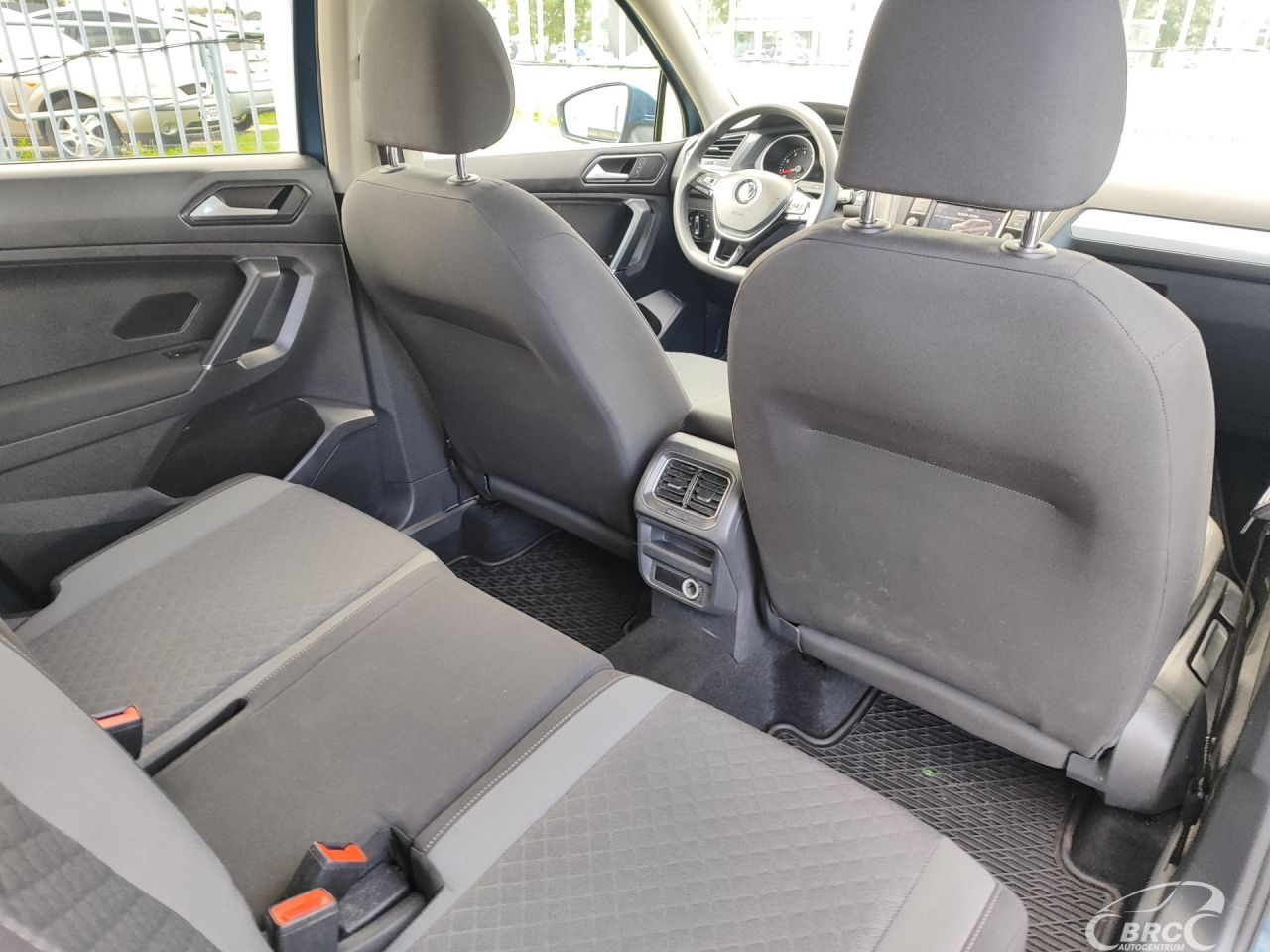 Volkswagen Tiguan | 10
