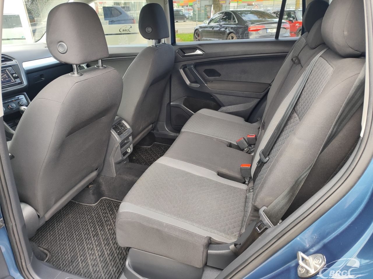 Volkswagen Tiguan | 13