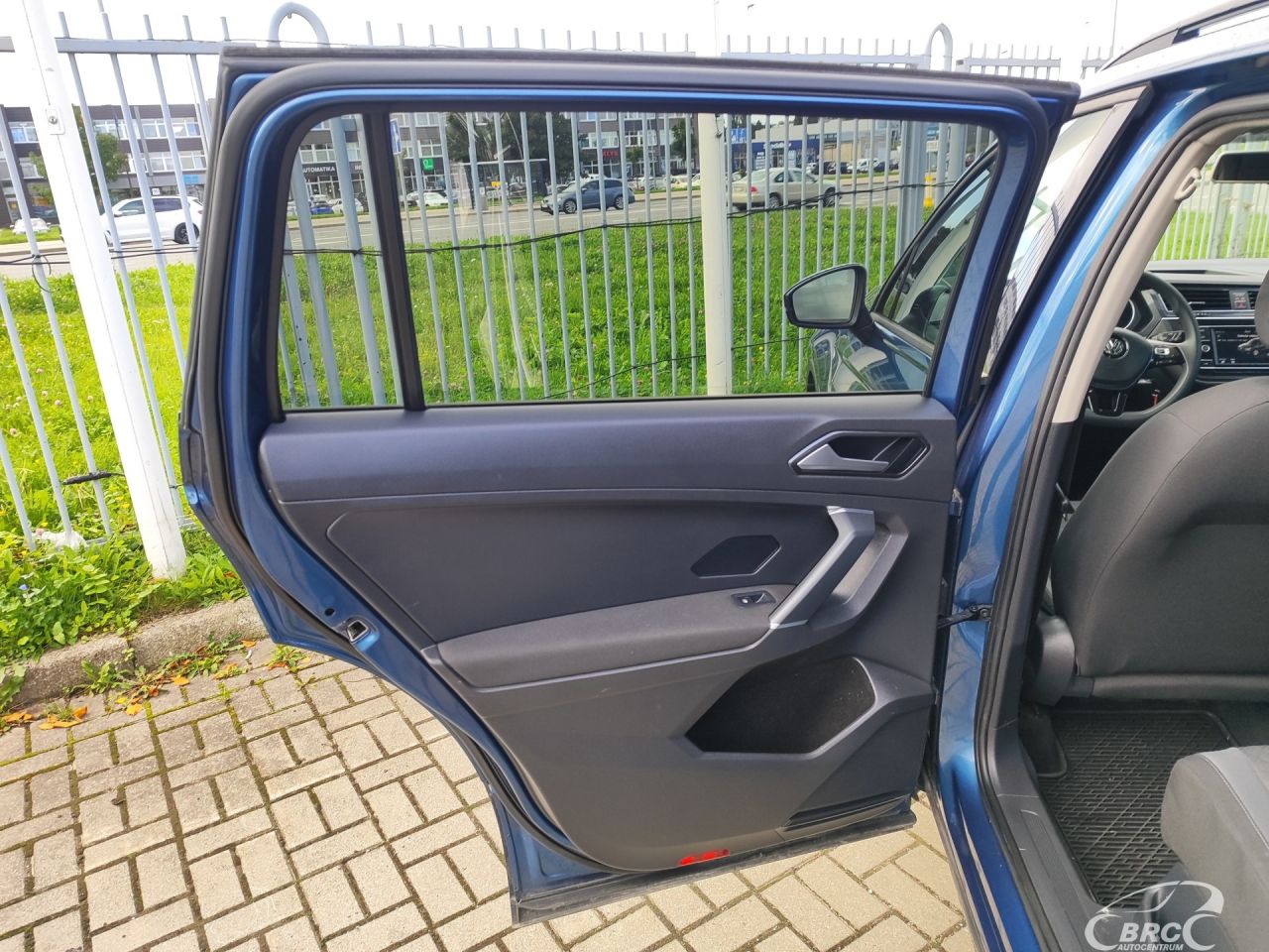 Volkswagen Tiguan | 12