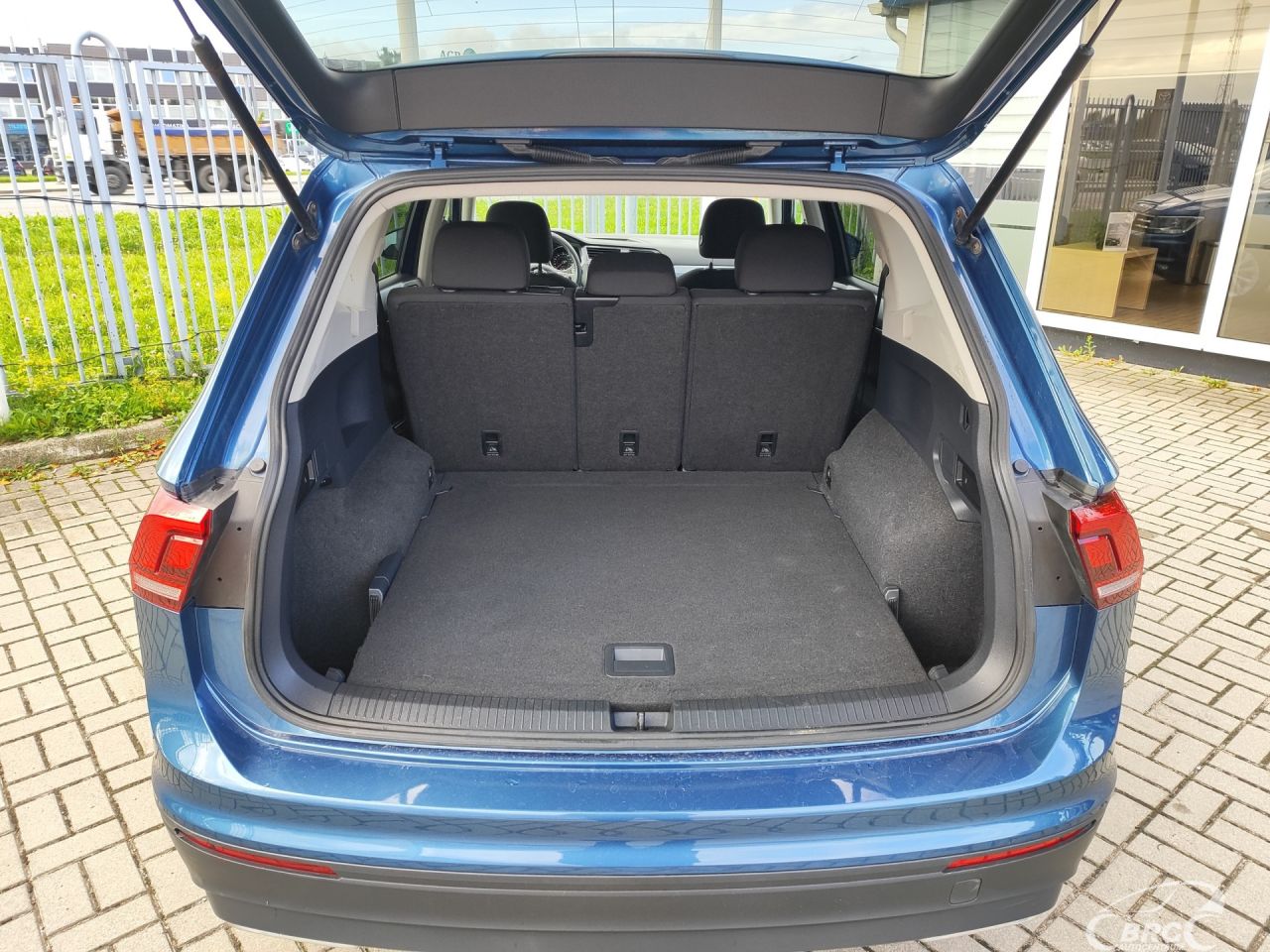 Volkswagen Tiguan | 11