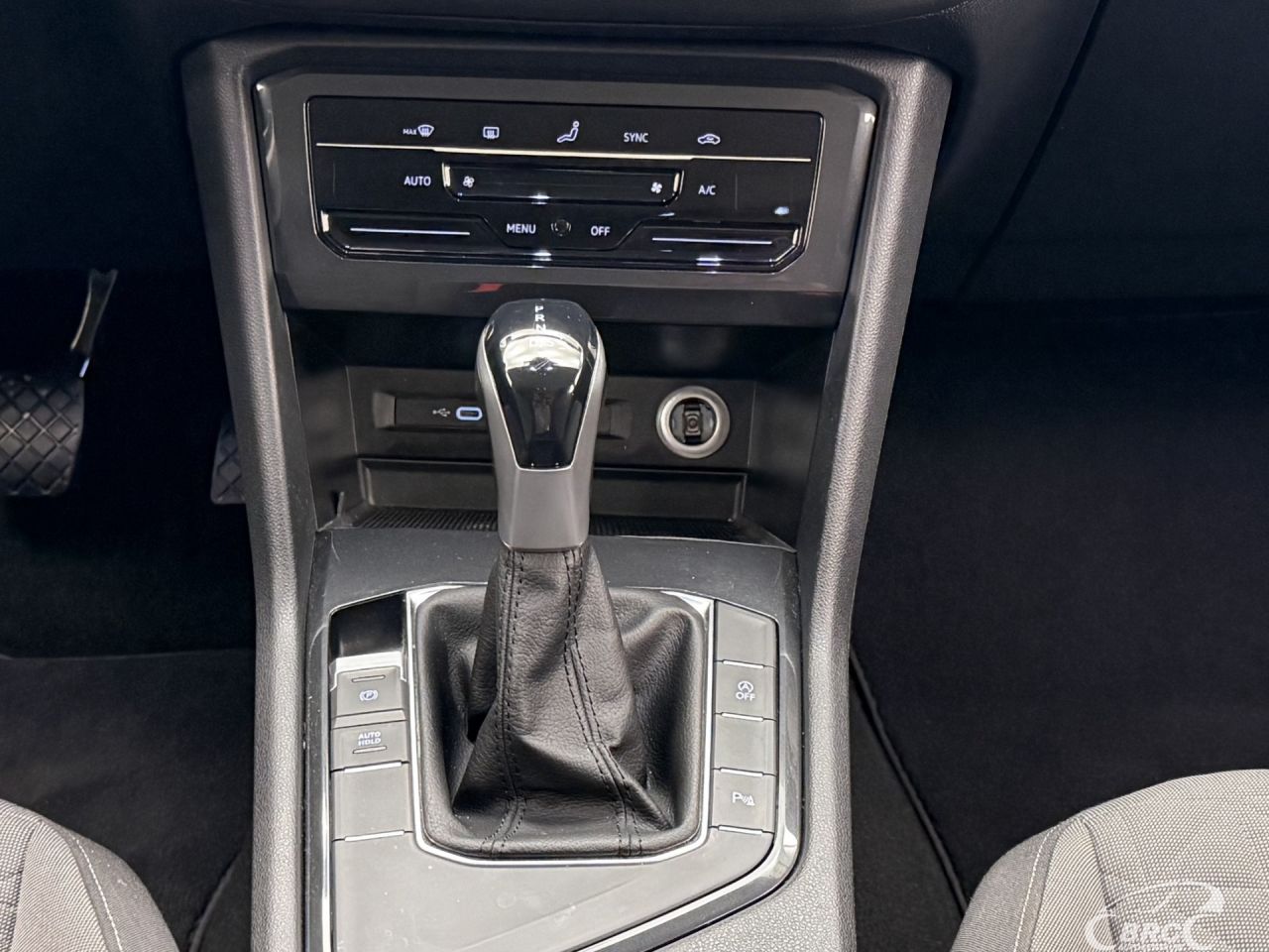 Volkswagen Tiguan | 16