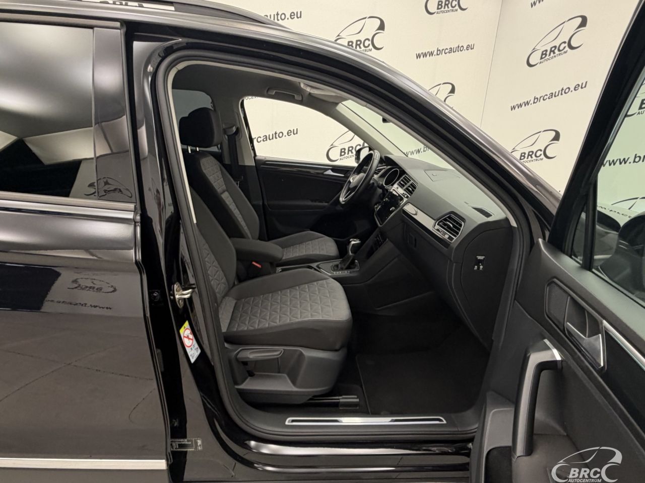 Volkswagen Tiguan | 3