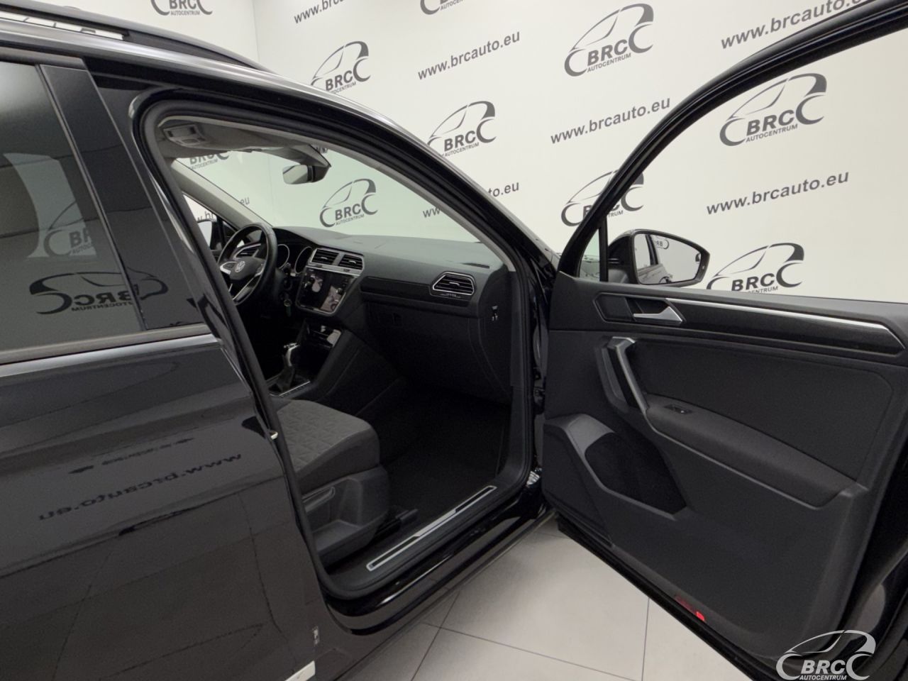 Volkswagen Tiguan | 8
