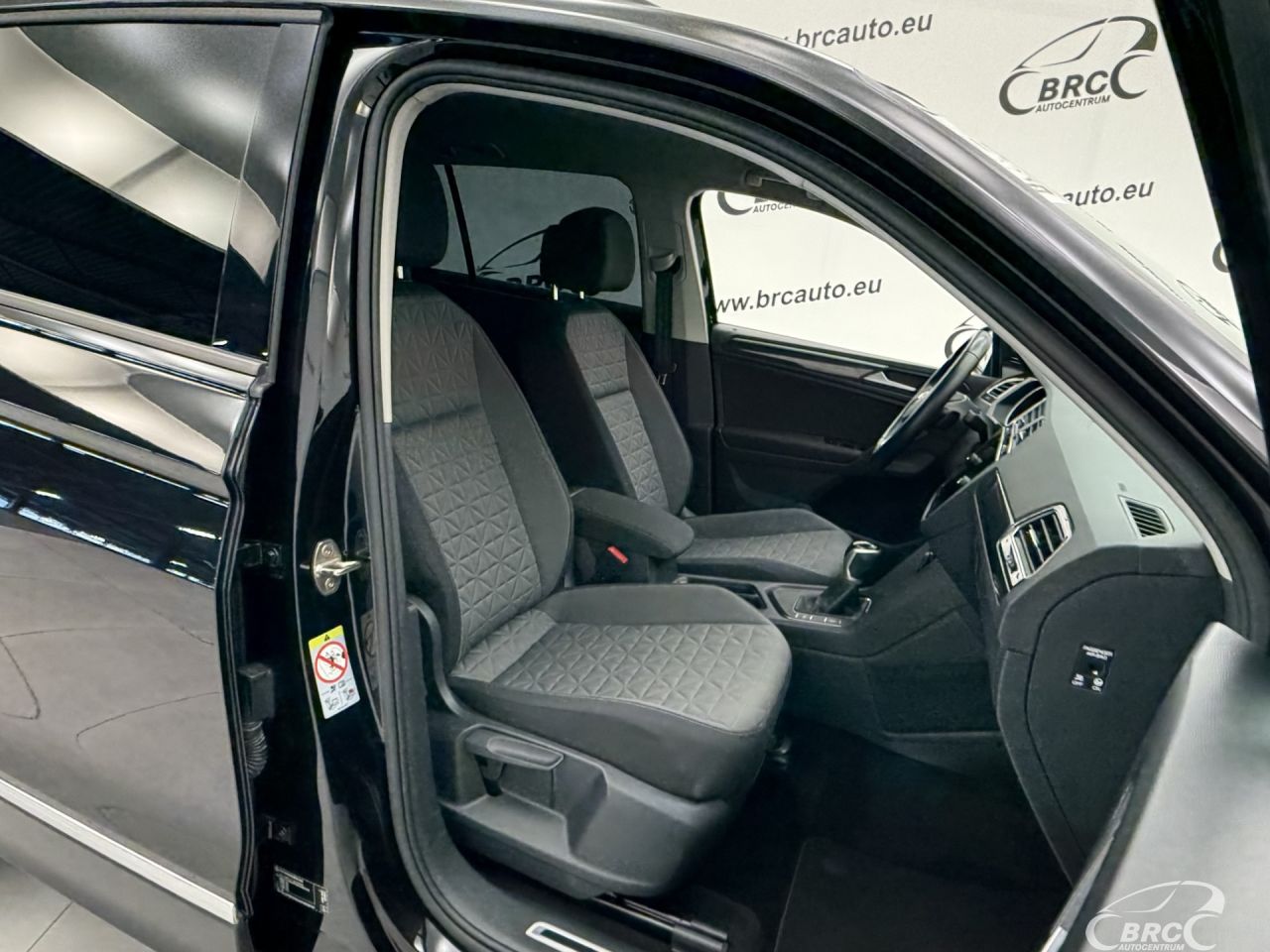 Volkswagen Tiguan | 7