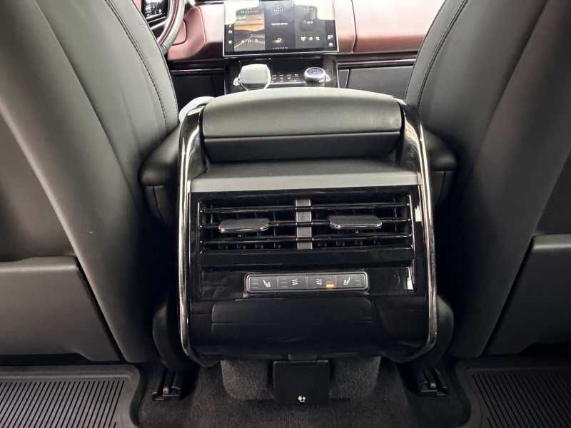Land Rover Range Rover Sport | 26
