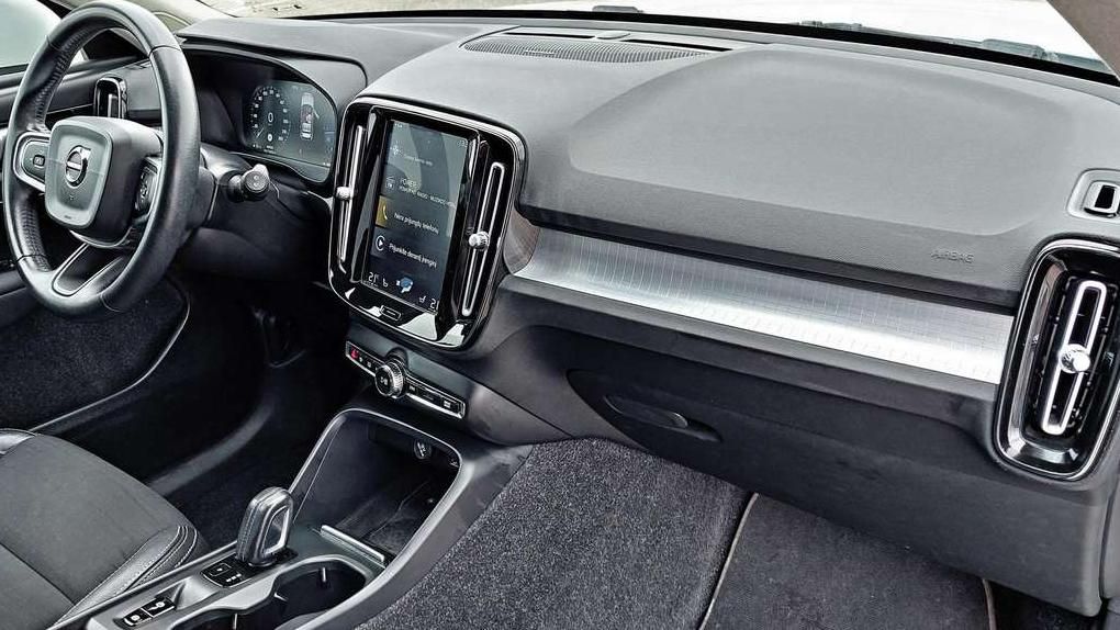 Volvo XC40 | 15