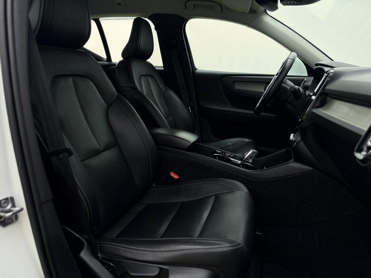 Volvo XC40 | 13
