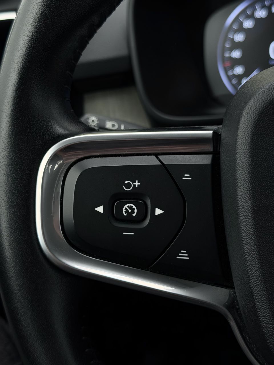 Volvo XC40 | 24