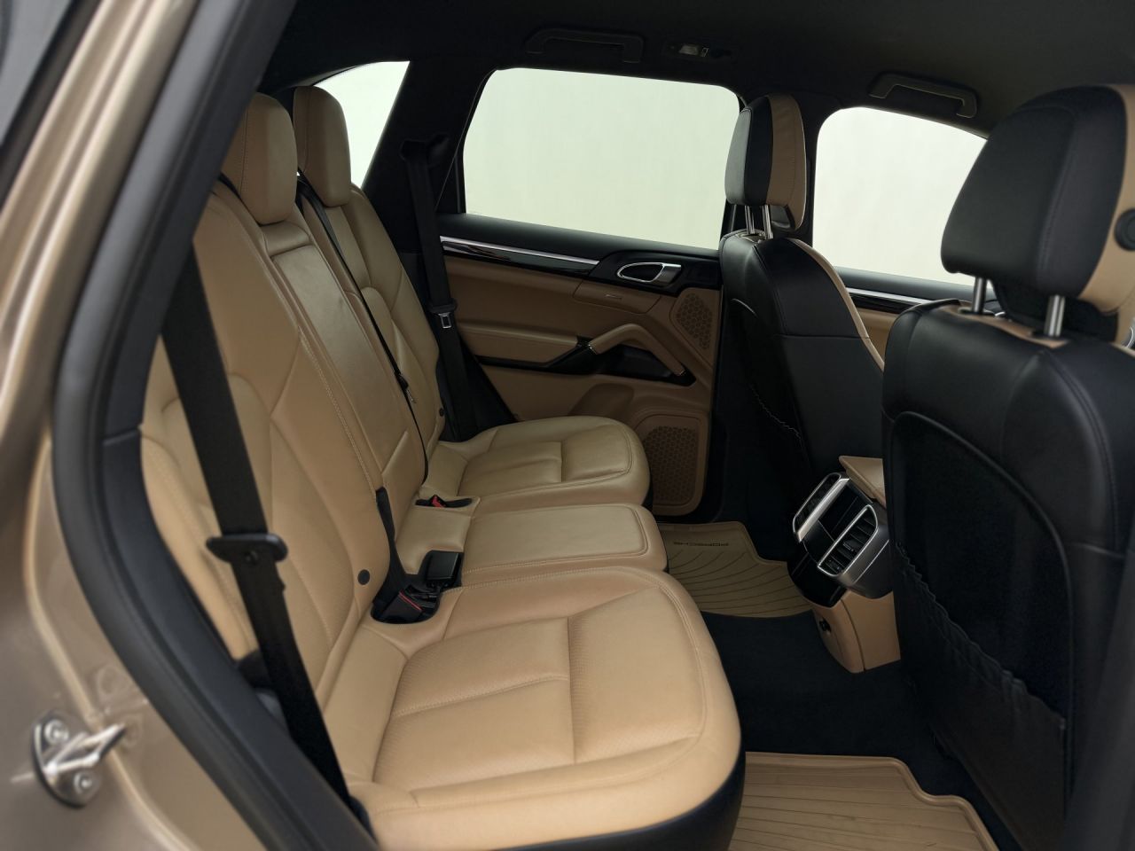 Porsche Cayenne | 12