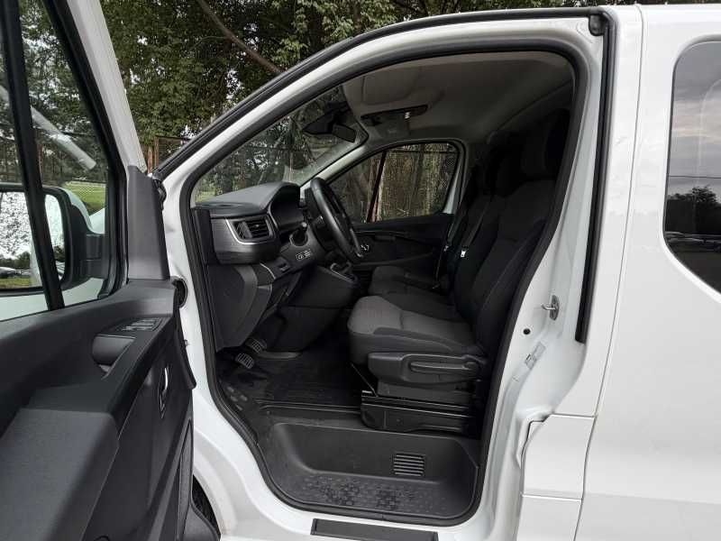 Renault Trafic | 11