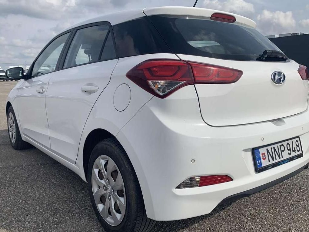 Hyundai i20 | 6