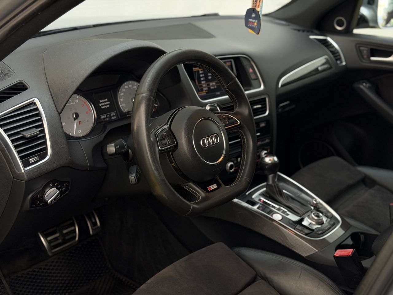 Audi SQ5 | 8