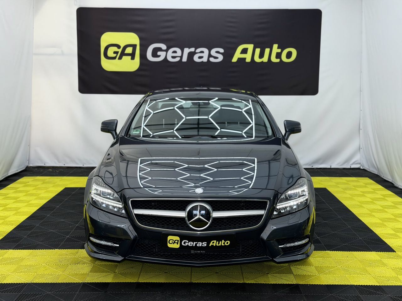 Mercedes-Benz CLS500 | 6