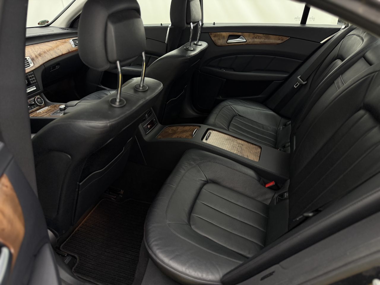 Mercedes-Benz CLS500 | 10