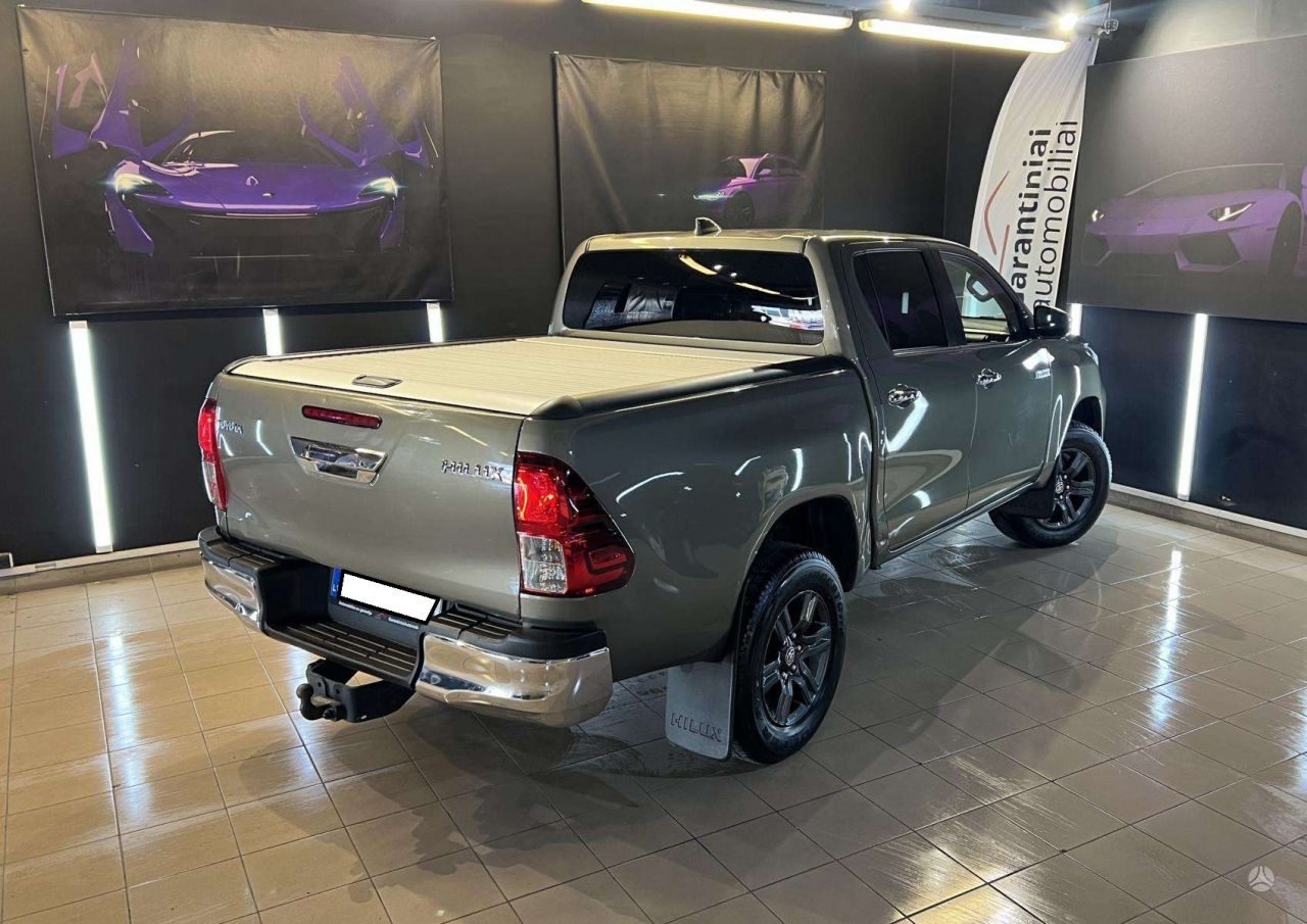 Toyota Hilux | 1