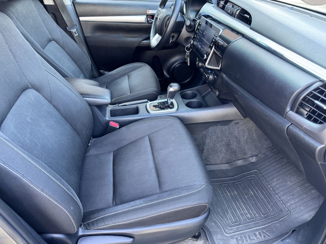 Toyota Hilux | 6