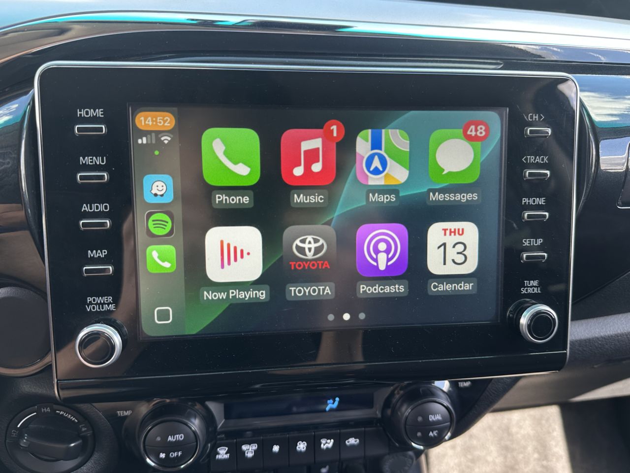 Toyota Hilux | 16