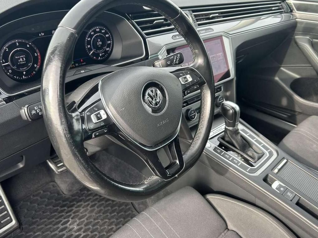 Volkswagen Passat | 21