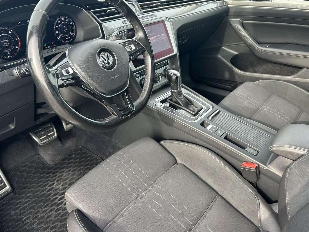 Volkswagen Passat | 16