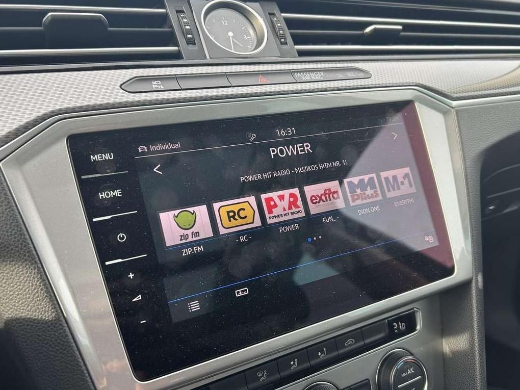 Volkswagen Passat | 27
