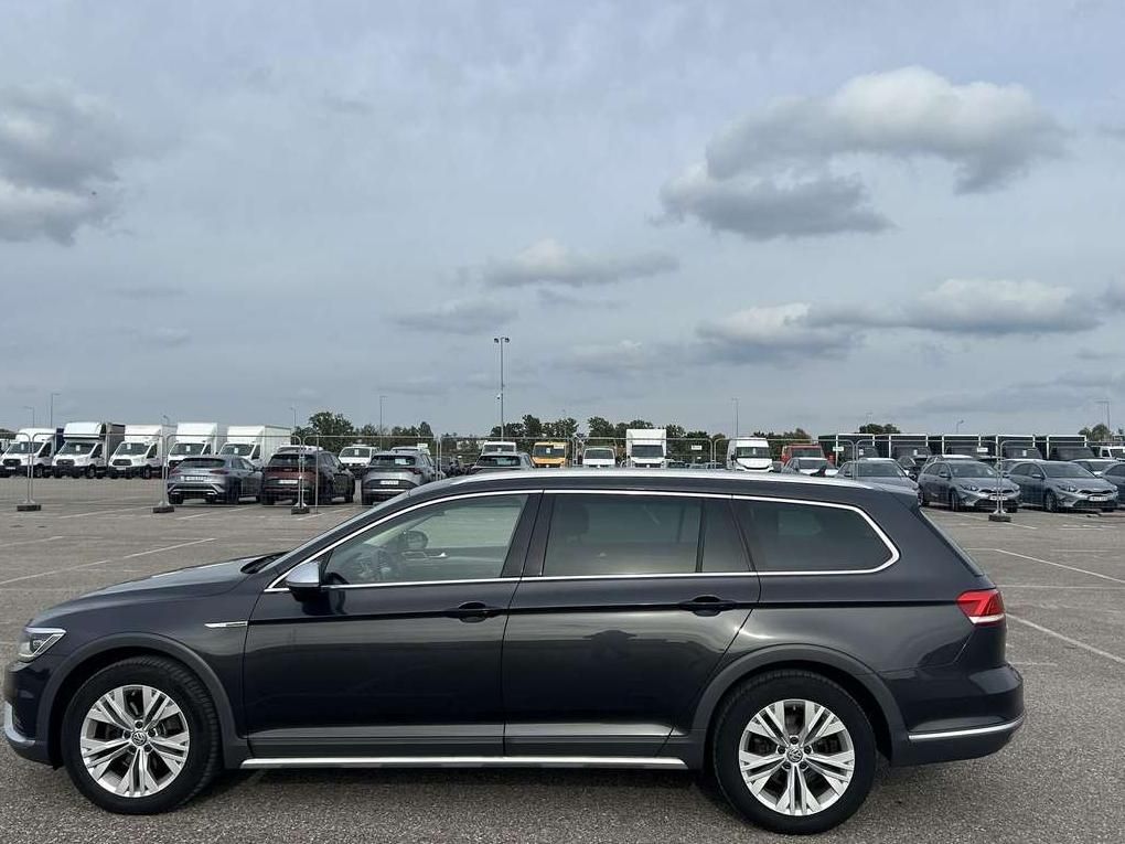 Volkswagen Passat | 13