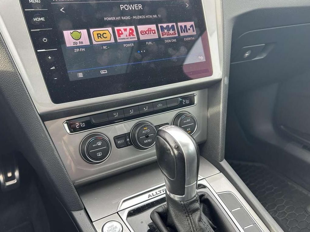 Volkswagen Passat | 29