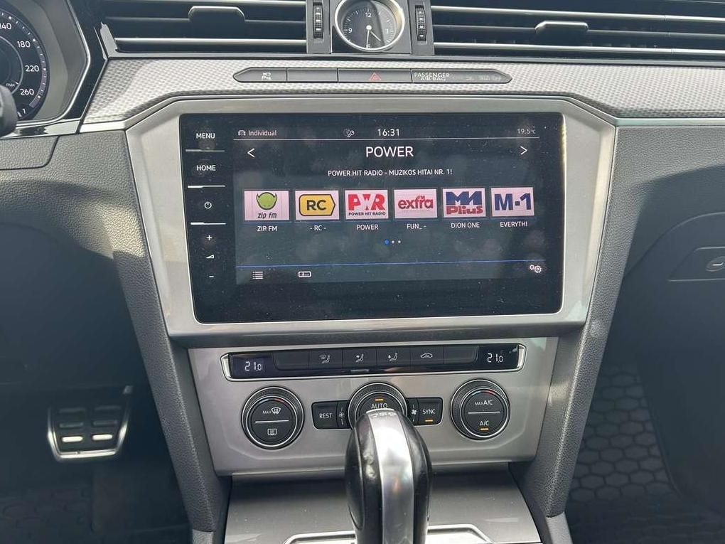 Volkswagen Passat | 26