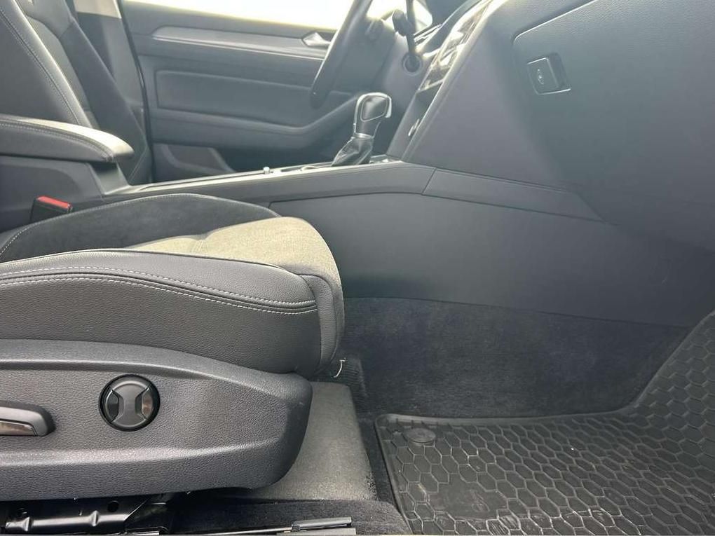 Volkswagen Passat | 34