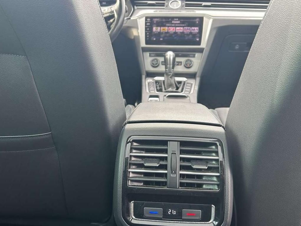 Volkswagen Passat | 36