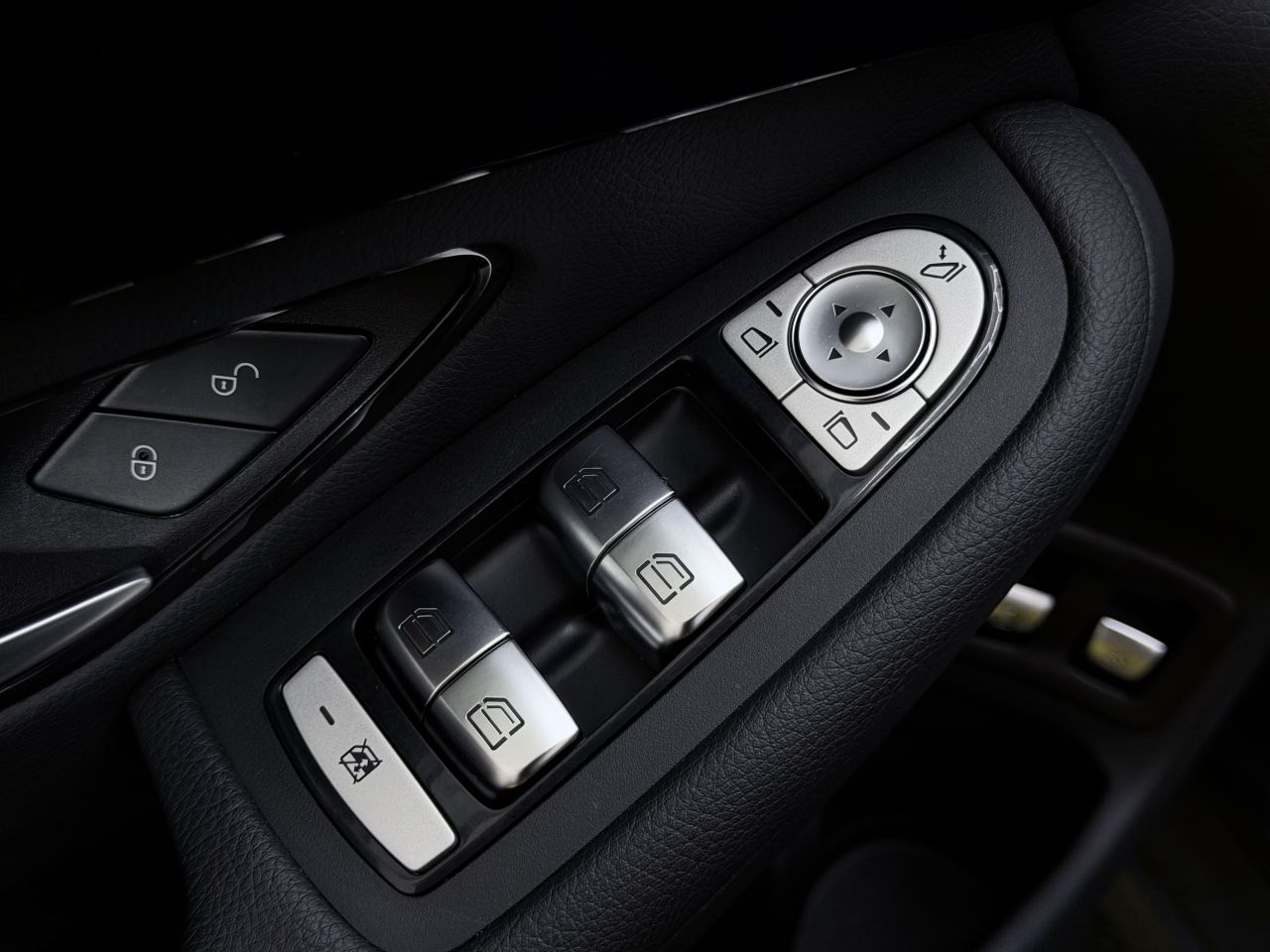 Mercedes-Benz GLC300 | 19