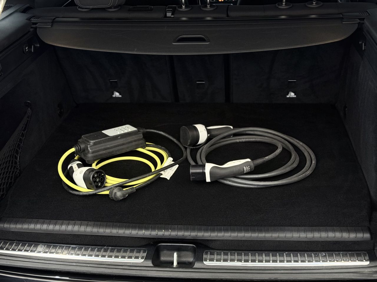 Mercedes-Benz GLC300 | 11