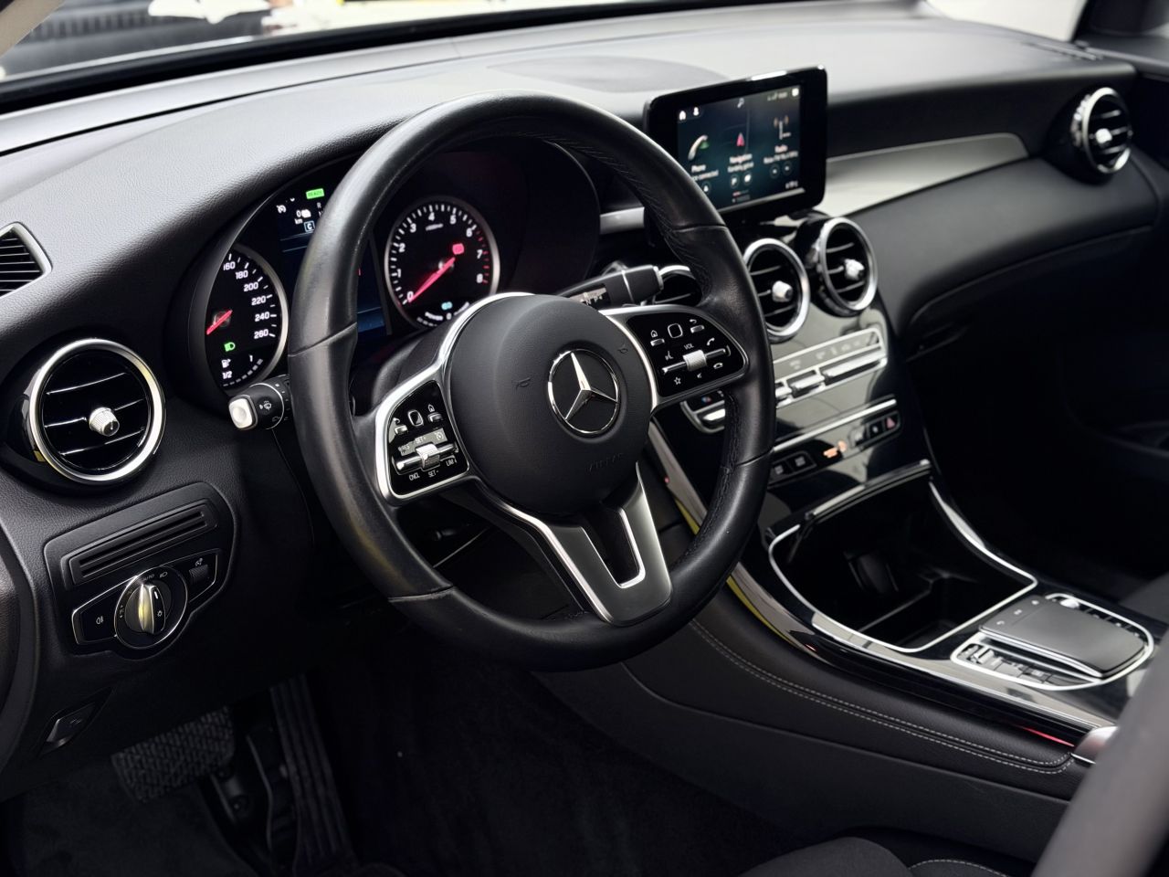 Mercedes-Benz GLC300 | 8