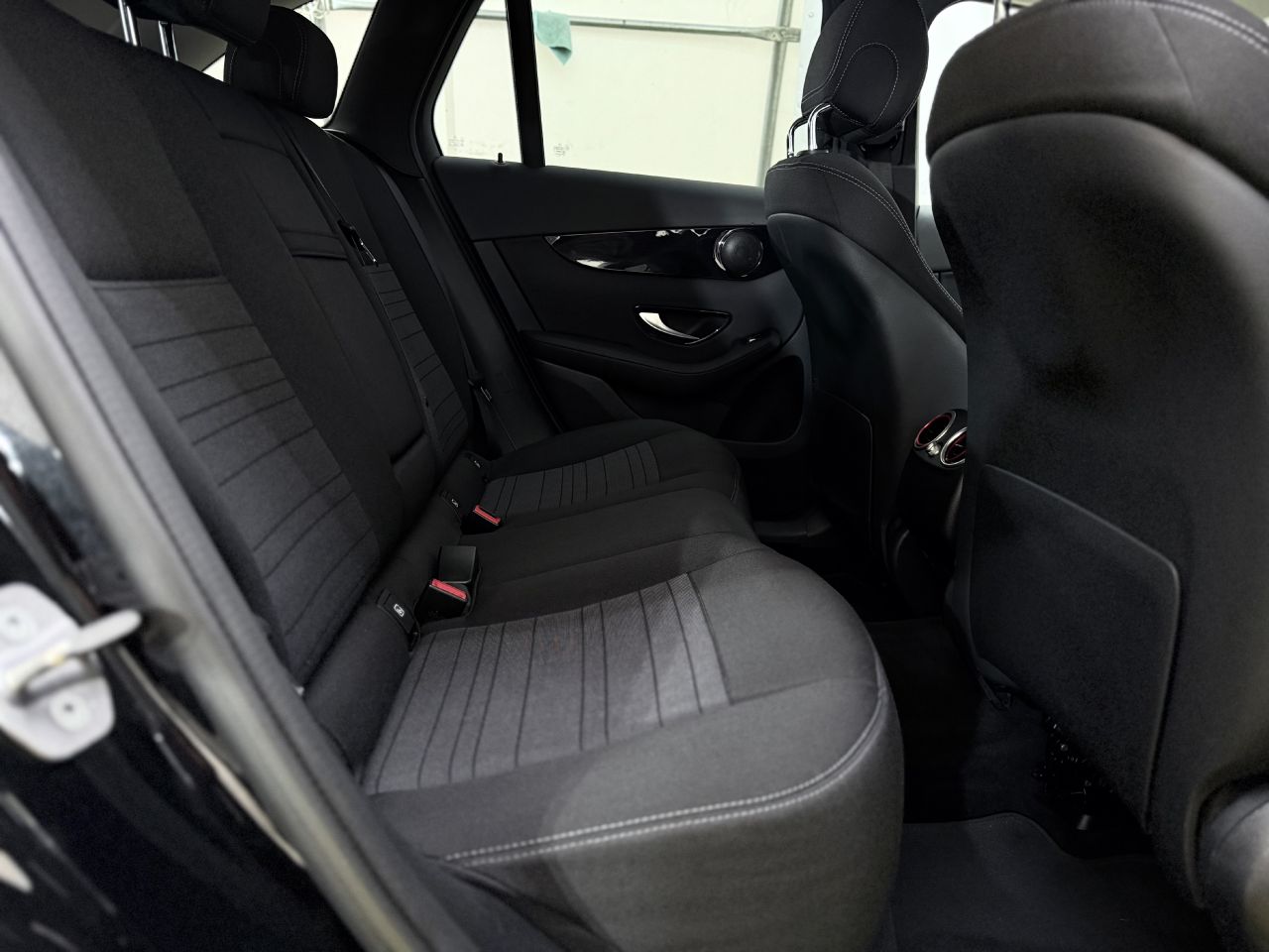 Mercedes-Benz GLC300 | 13