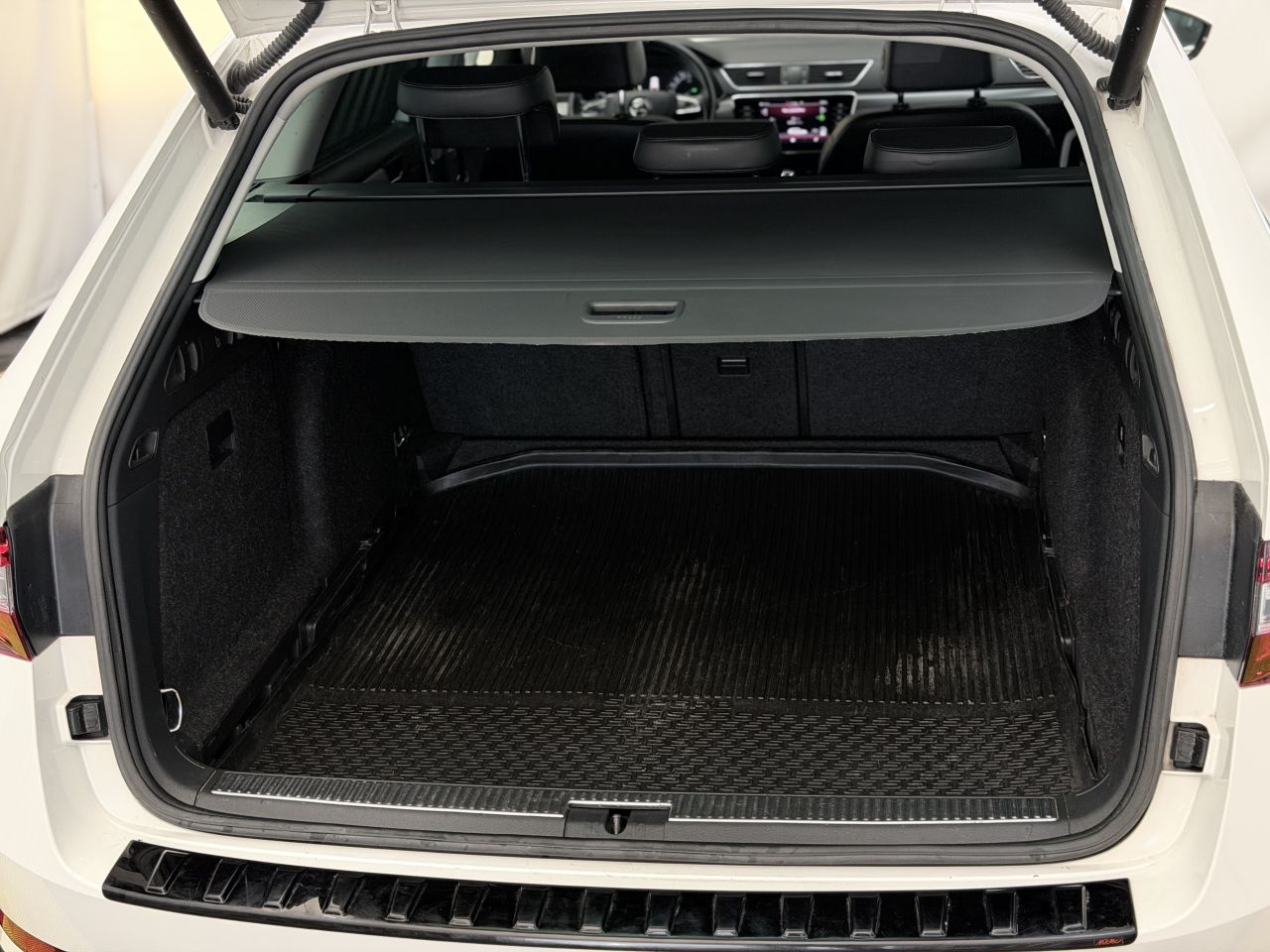 Skoda Superb | 11