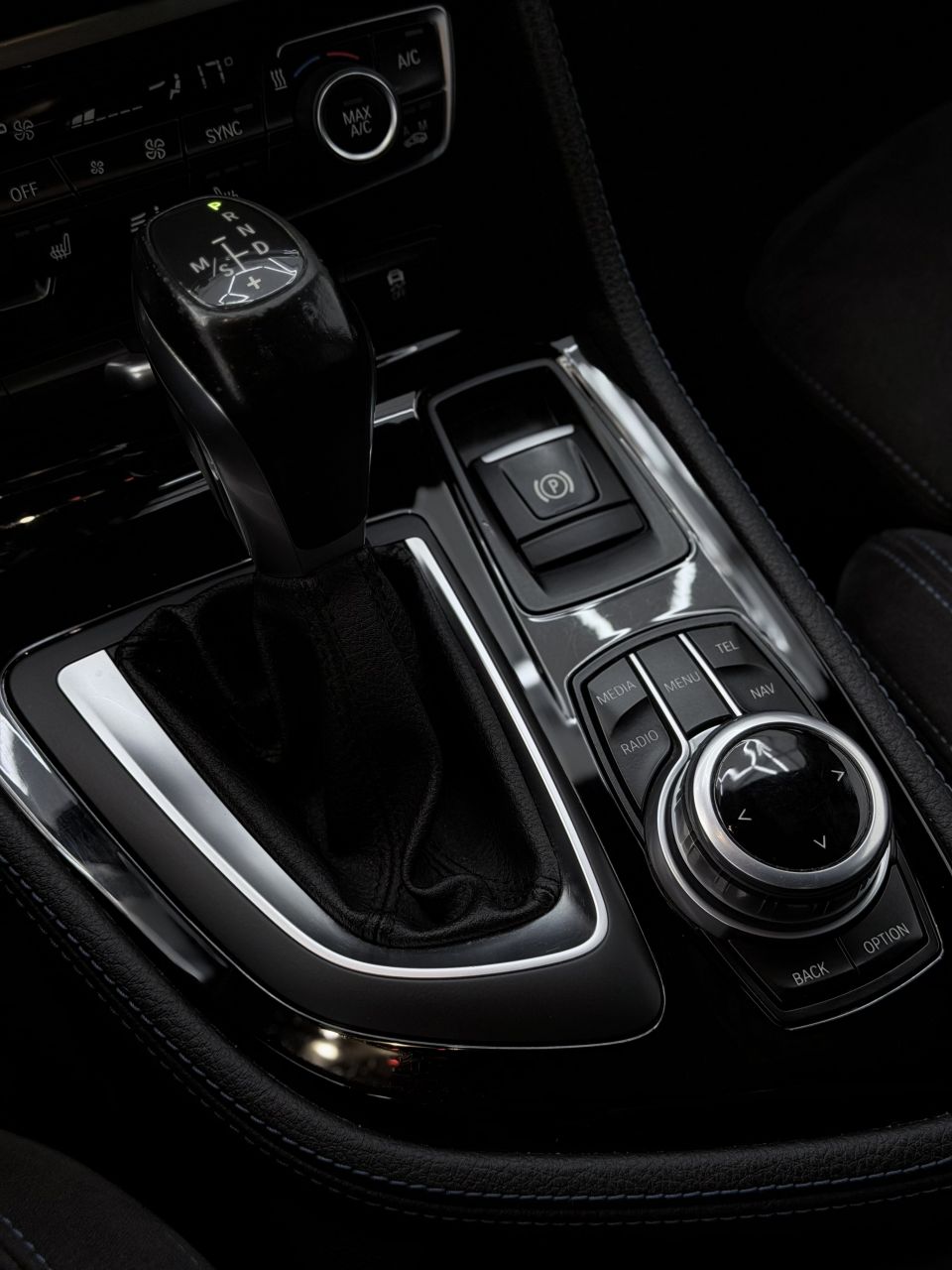BMW 218 | 18