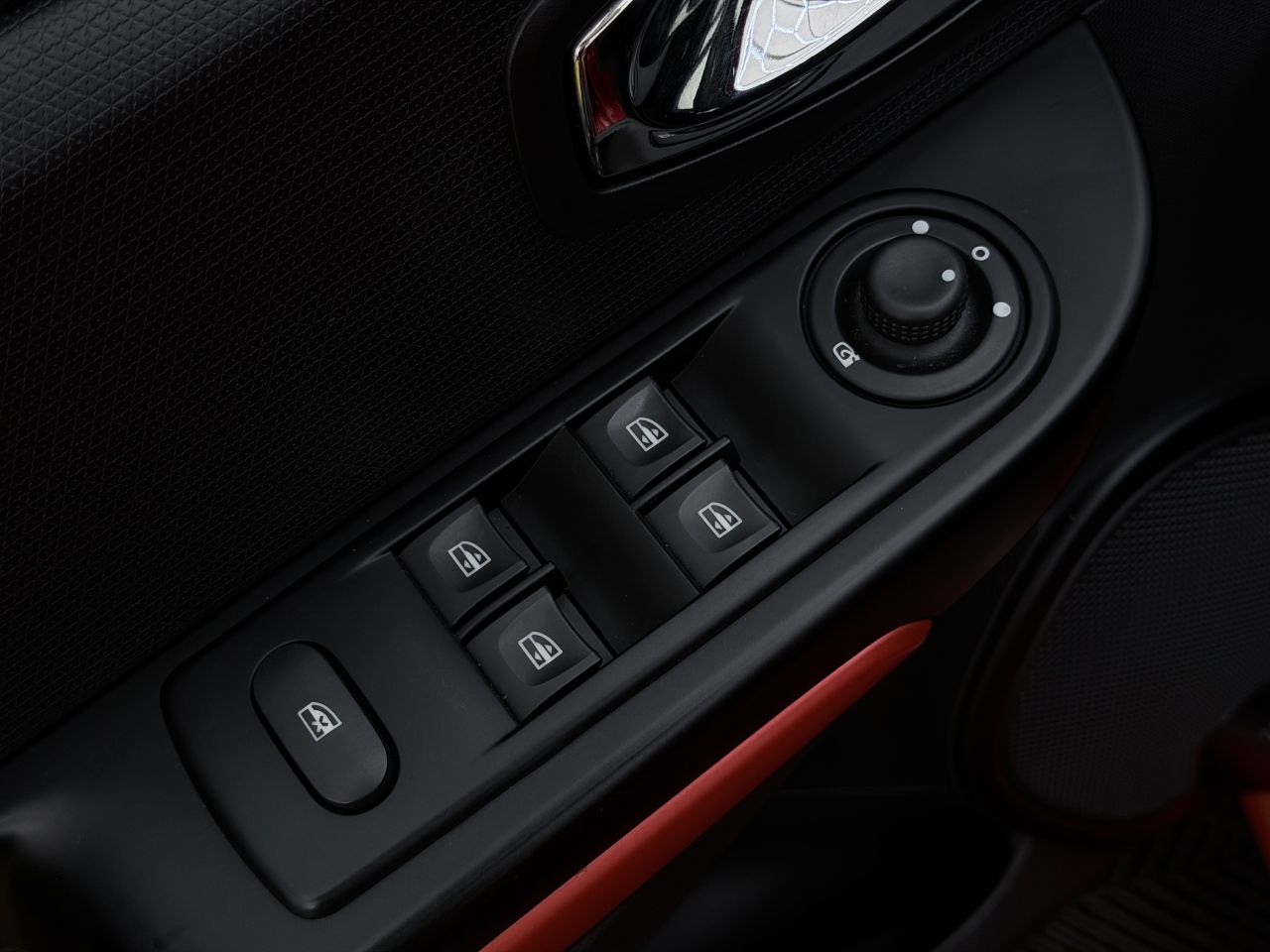 Renault Clio | 19