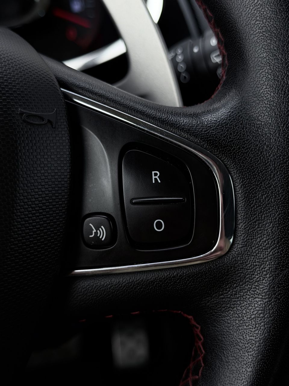 Renault Clio | 25