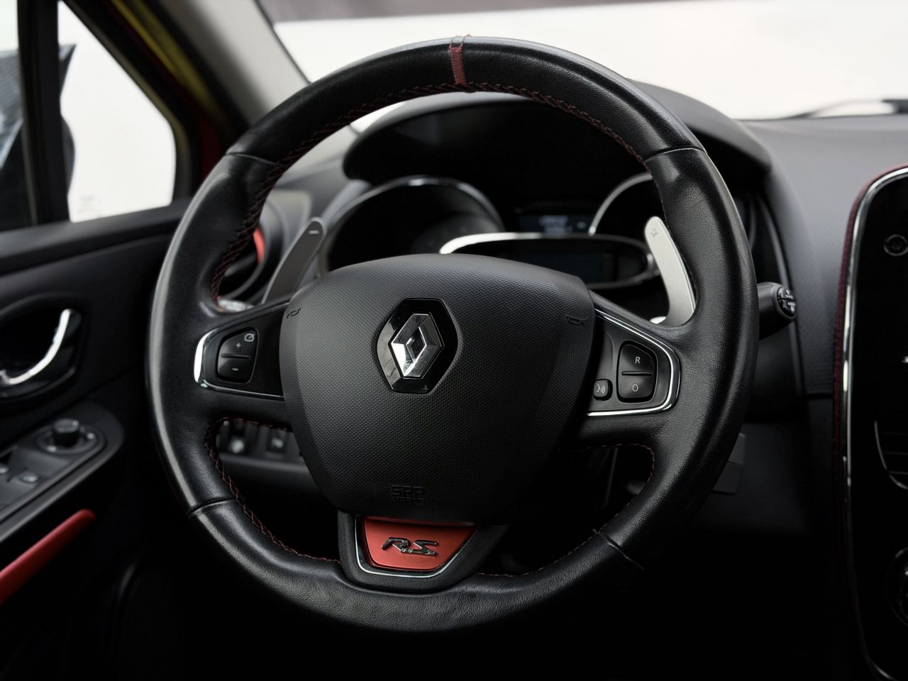 Renault Clio | 17