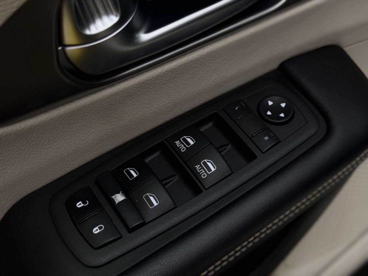 Chrysler Pacifica | 22