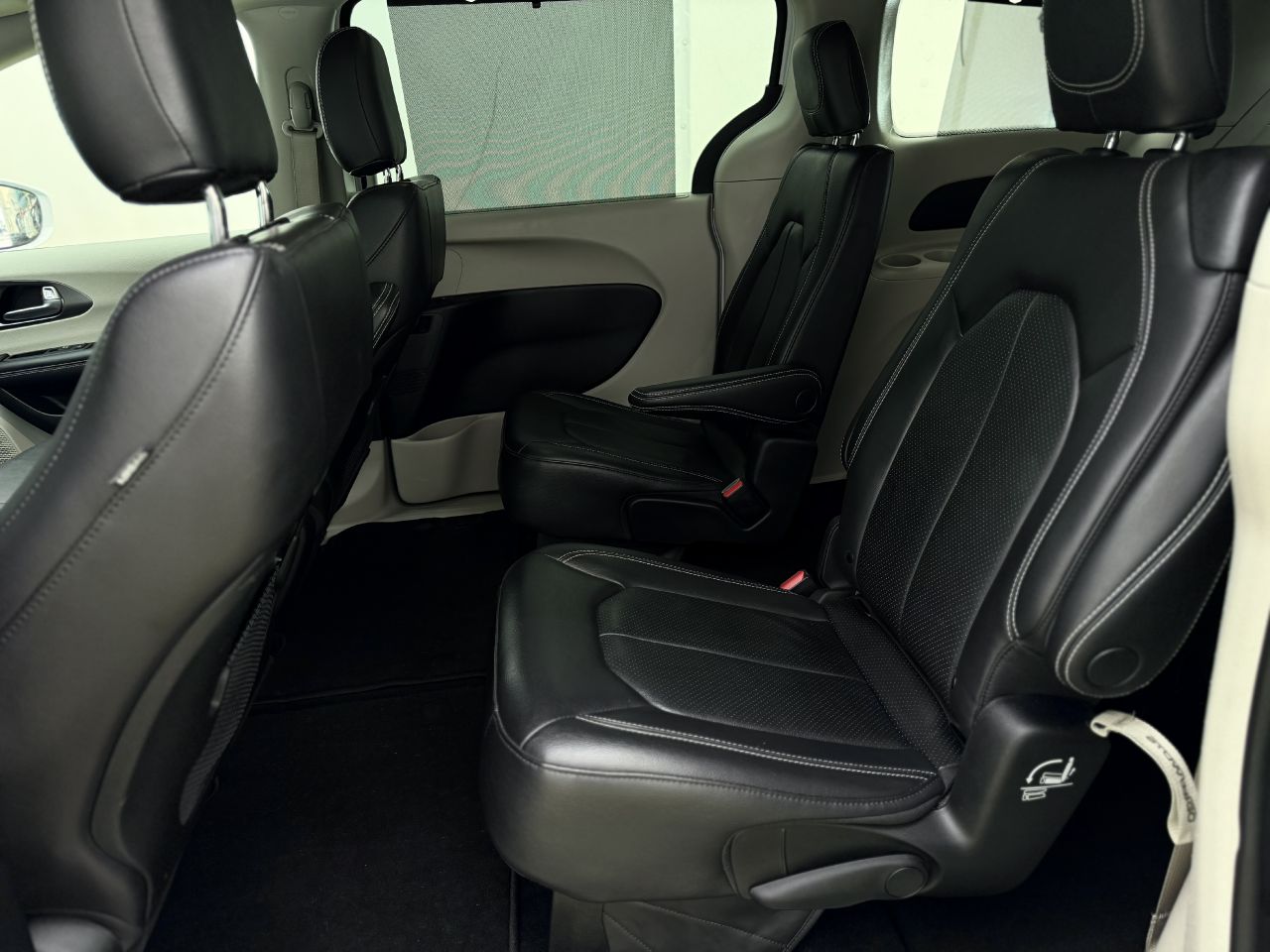 Chrysler Pacifica | 10
