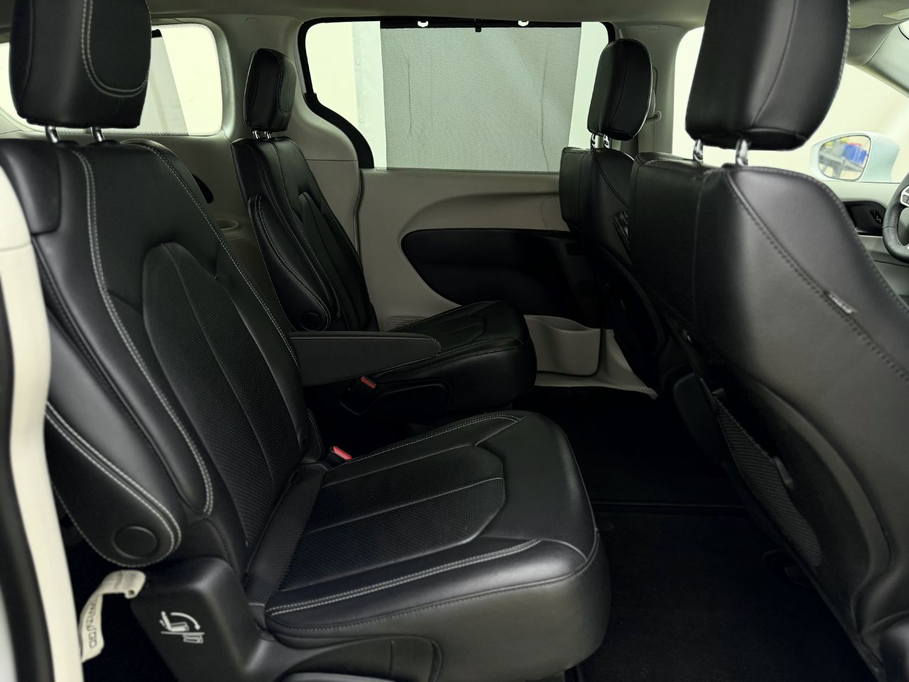 Chrysler Pacifica | 15