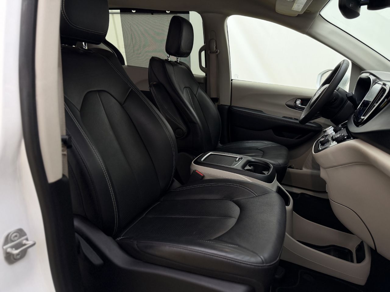 Chrysler Pacifica | 17