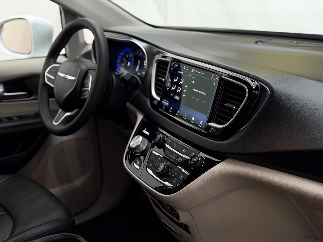 Chrysler Pacifica | 18