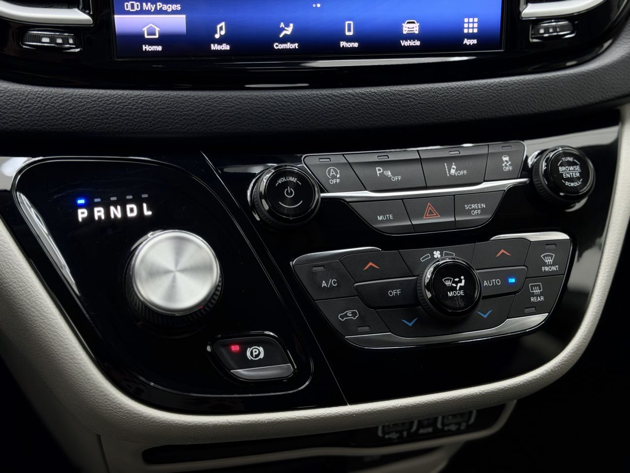 Chrysler Pacifica | 26
